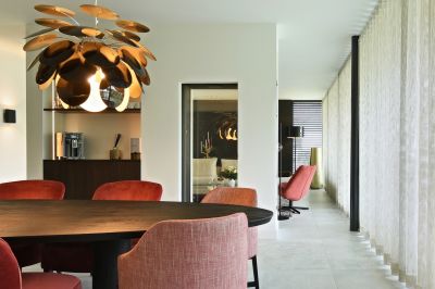 SKY LT pronkt in gloednieuwe luxe villa in Limburg!